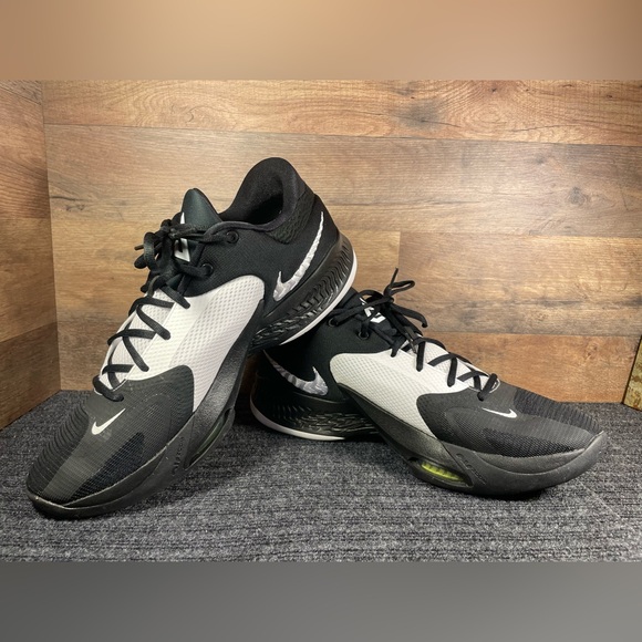 Nike Zoom Freak 4 TB Mens 14 Black White DO9679-002 Athletic Basketball Shoes - Picture 2 of 15